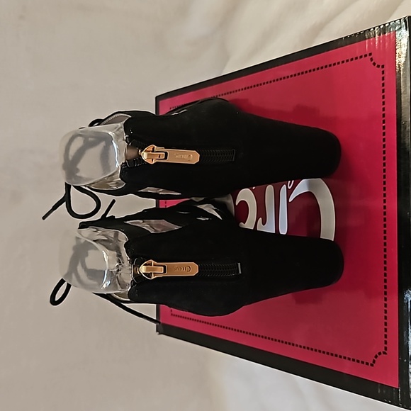 NWT Sam Edelman Black Block Heel - Picture 2 of 3